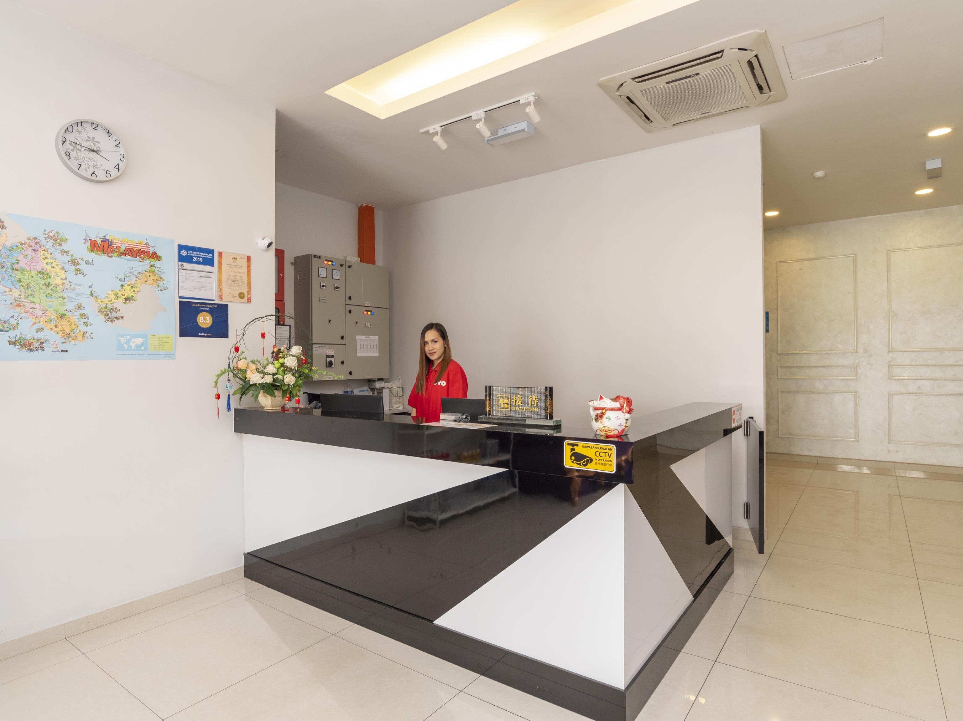 Zenz Hotel Kulai Bagian luar foto