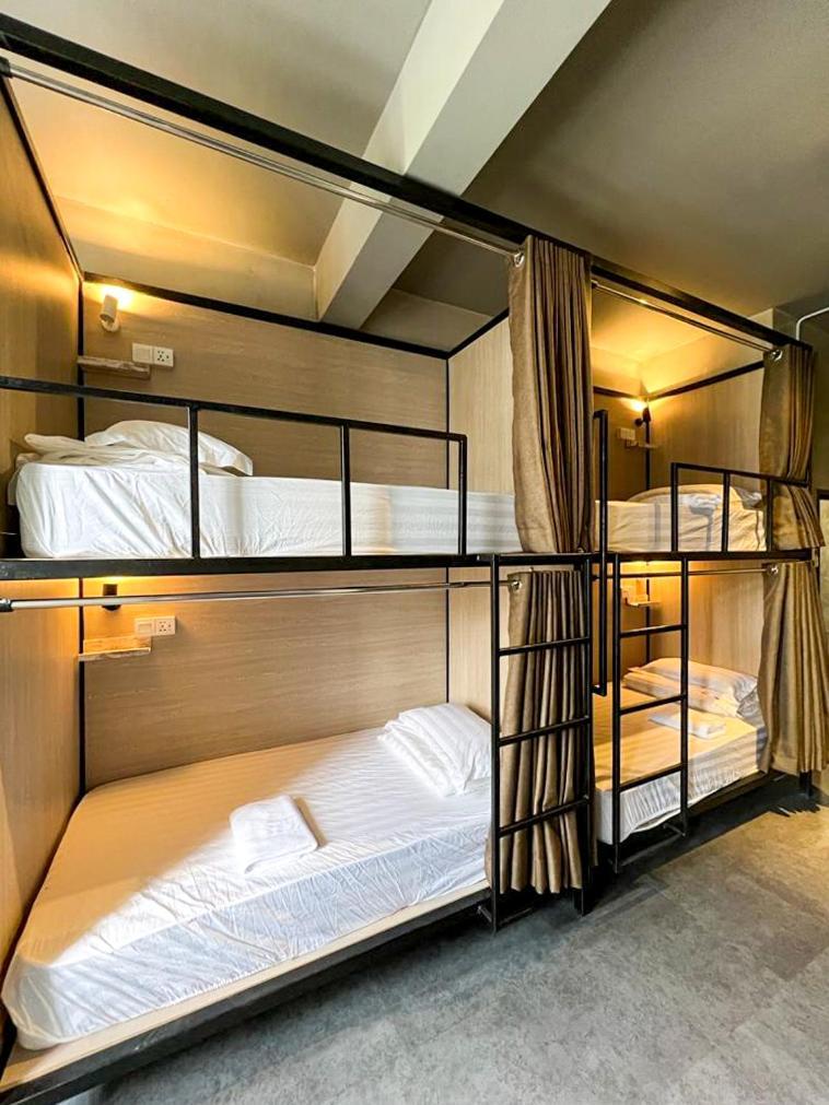 Zenz Hotel Kulai Bagian luar foto