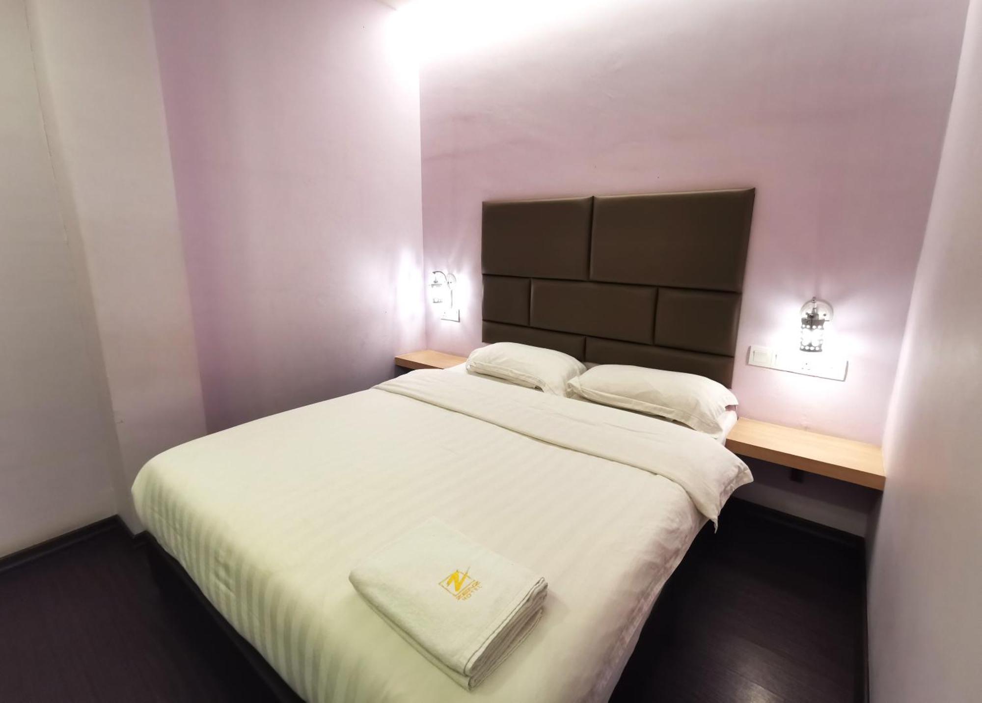 Zenz Hotel Kulai Bagian luar foto