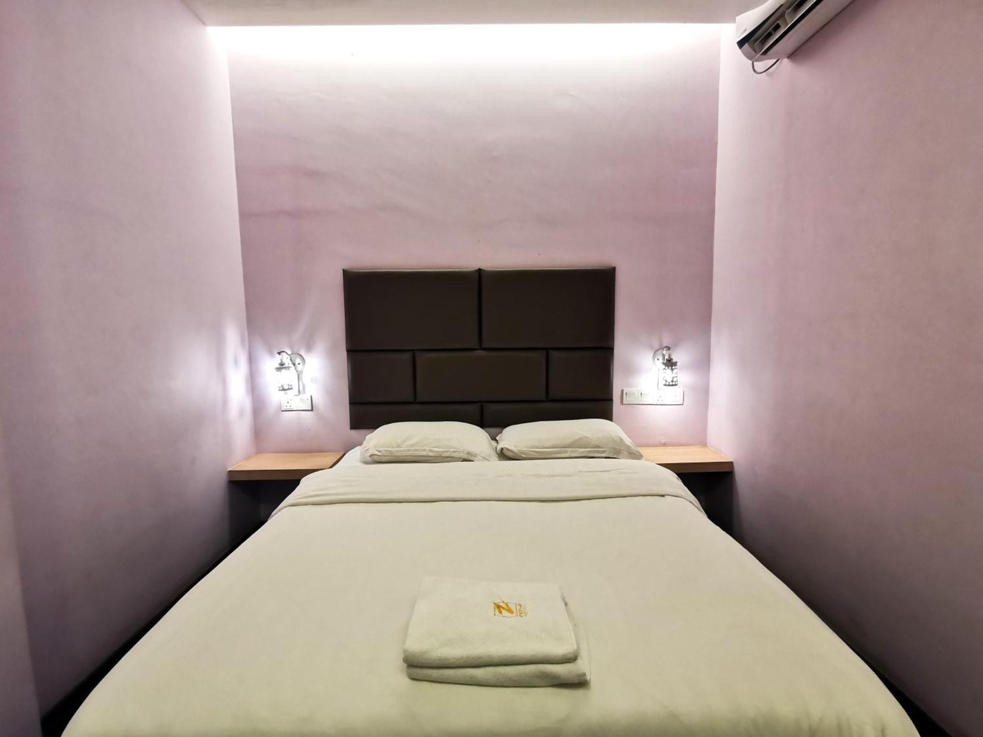Zenz Hotel Kulai Bagian luar foto