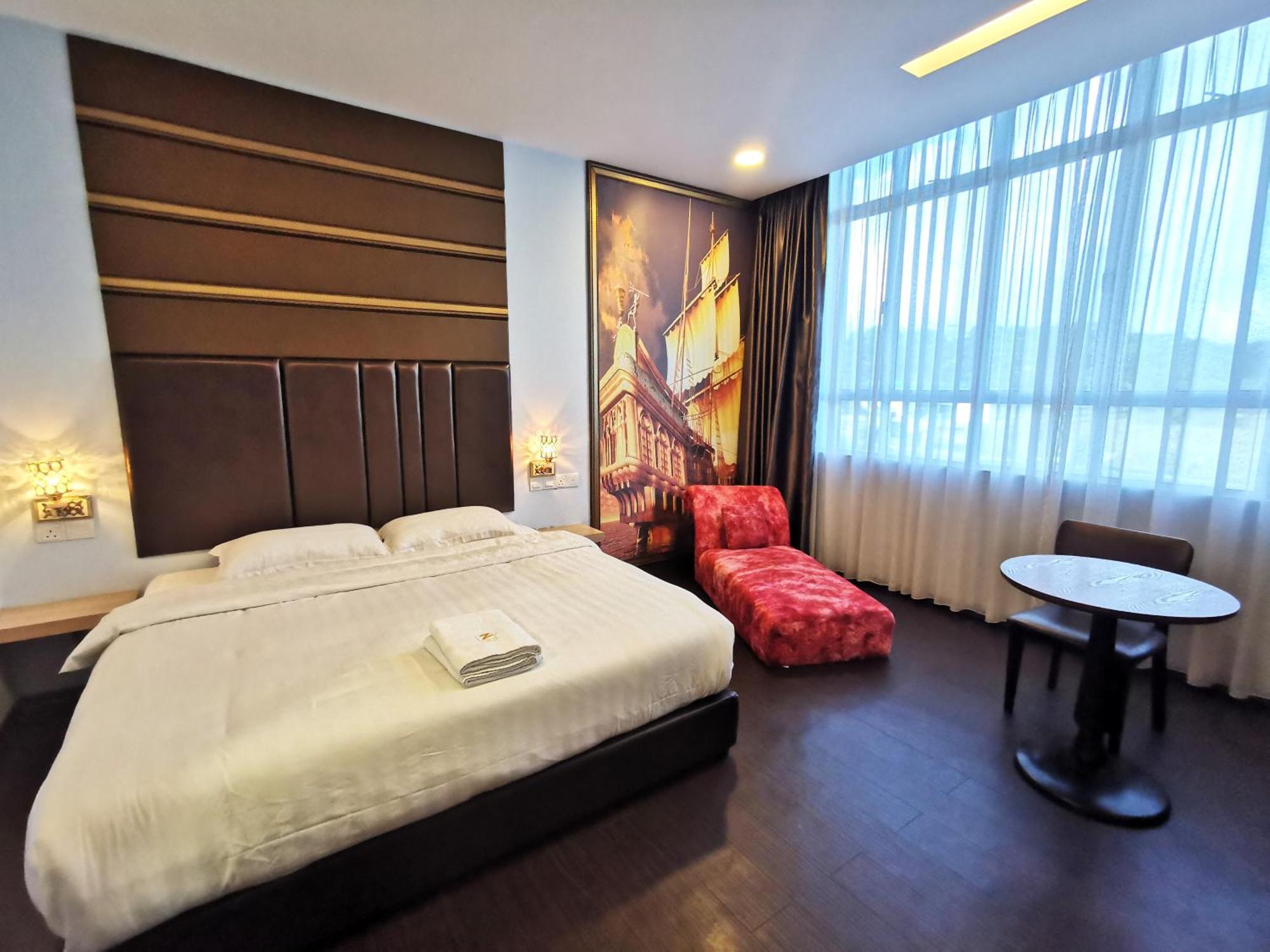 Zenz Hotel Kulai Bagian luar foto